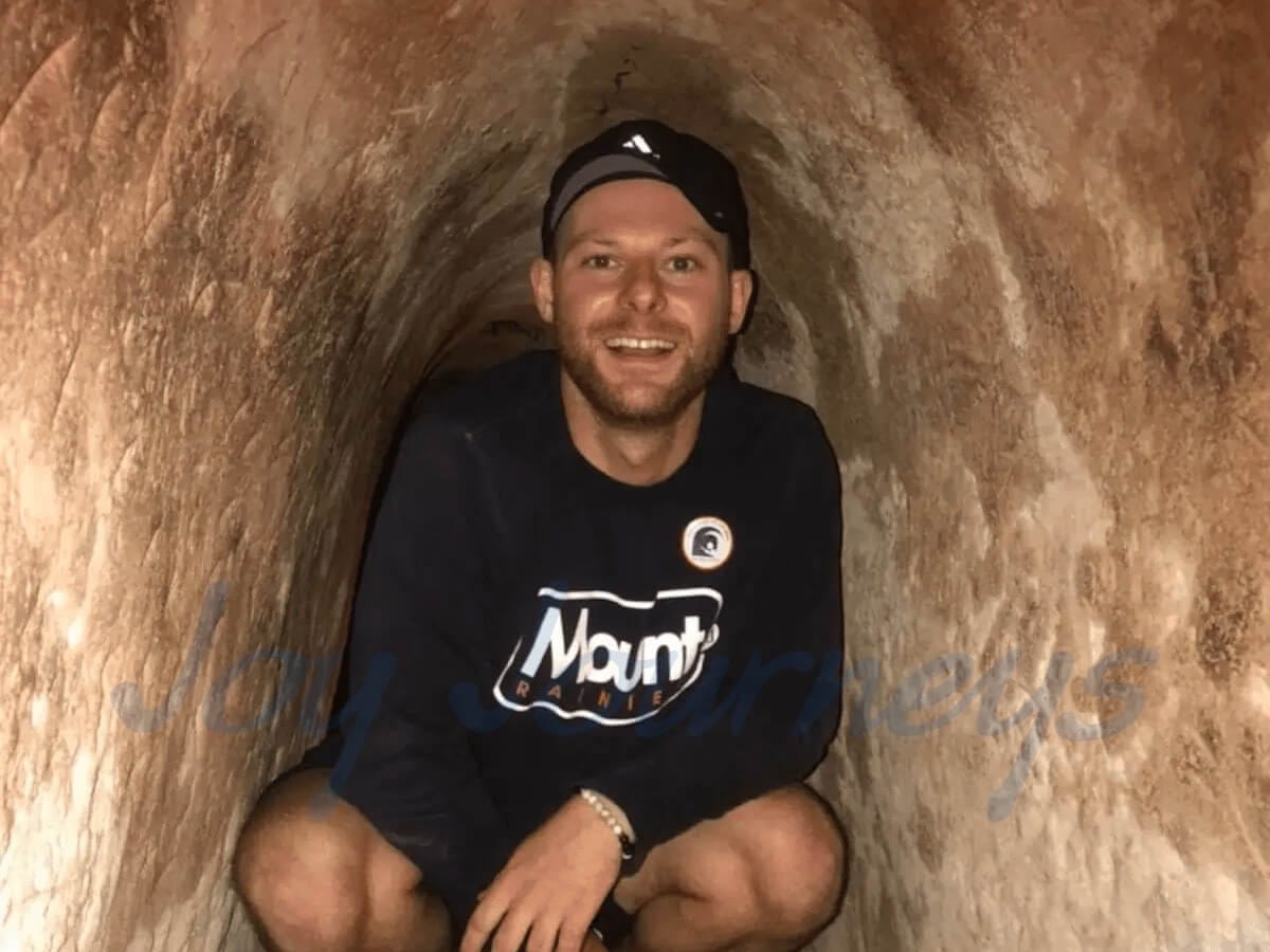 cu chi tunnels and sai gon full day