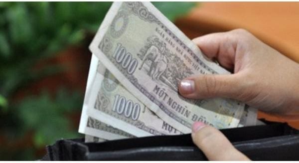 Keep Money Securely To Avoid Pickpockets - Source: Internet