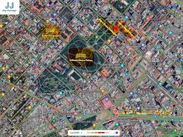 The map can show you the traffic conditions in Saigon at different times.
