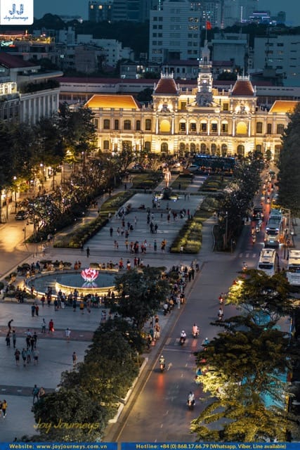 nguyen hue wall street
