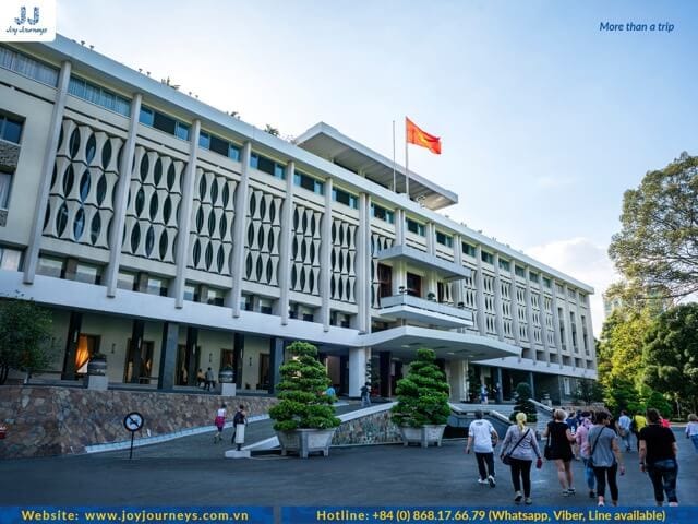Tourists are visiting Independence Palace.