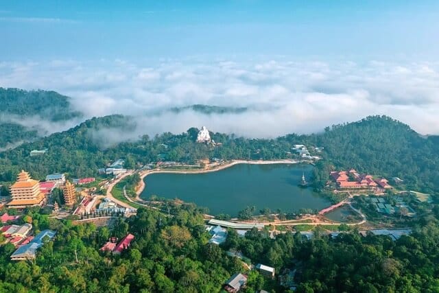 nui cam an giang