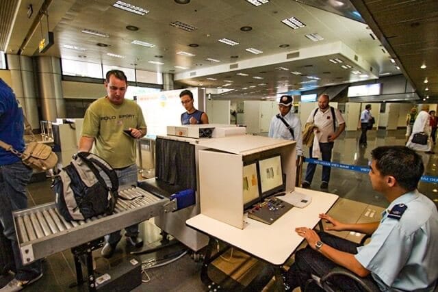 vietnam customs