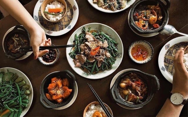 In Vietnam, the majority of people commonly use chopsticks for eating
