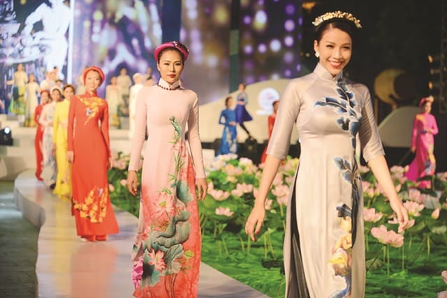 modern ao dai