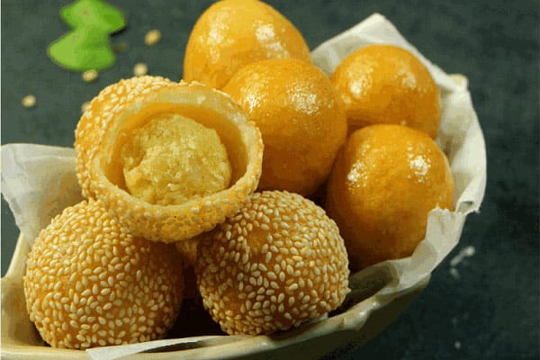 Banh Cam Has A Round, Yellow-Brown Color Like An Orange