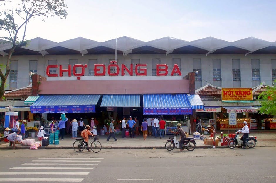 Dong Ba Market