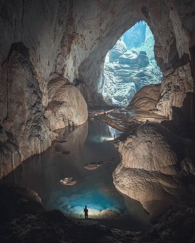 Wonderful Scenery in Paradise Cave