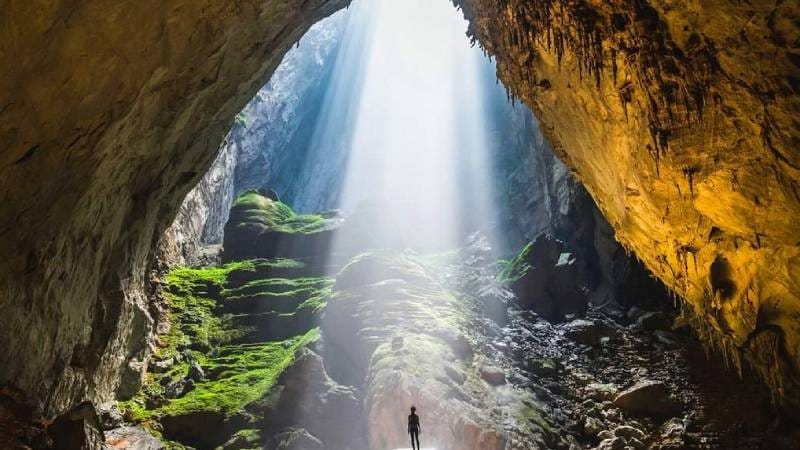 An Amazing Scenery Inside Phong Nha