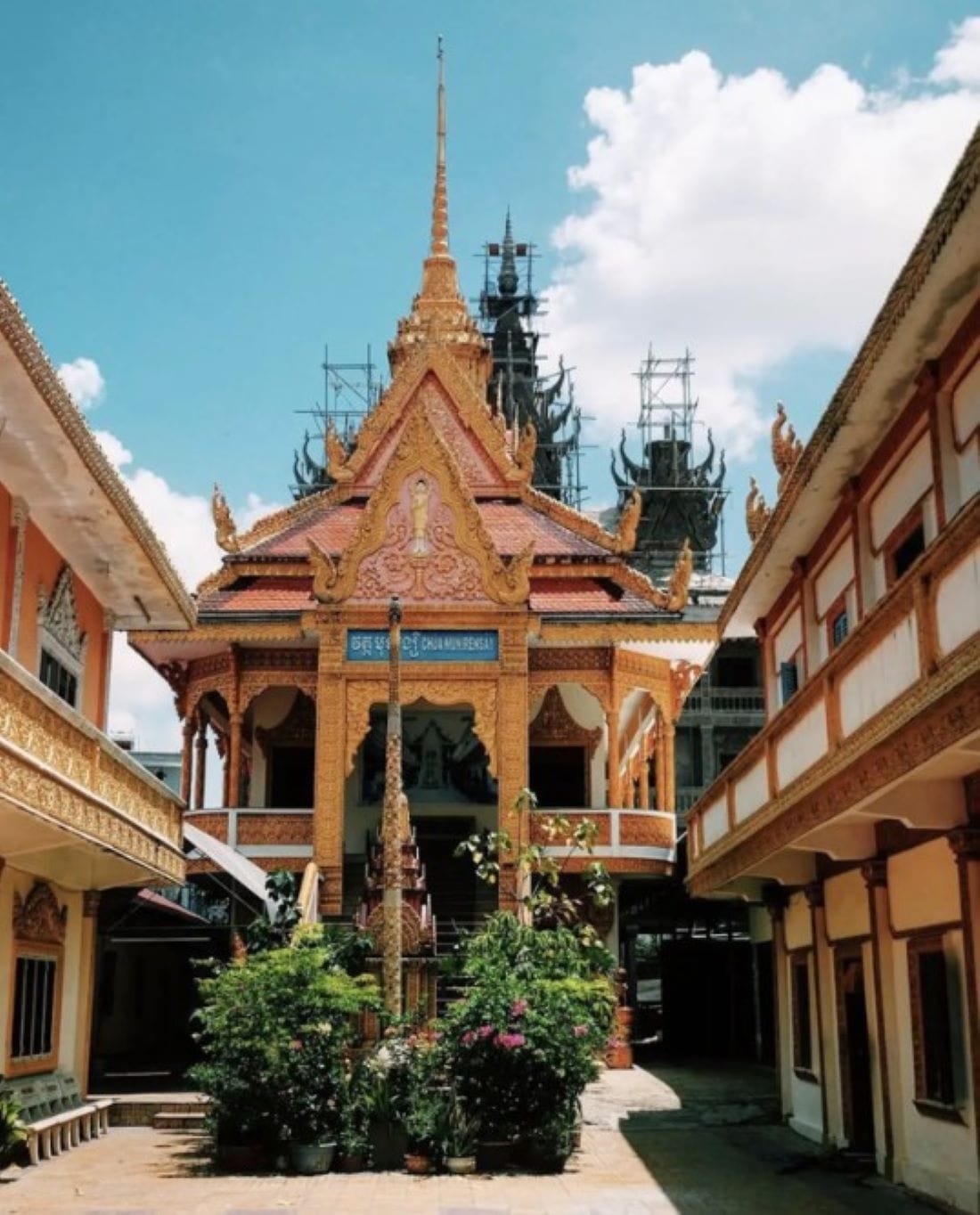 Be captivated by the intricate Khmer architecture of Munir Ansay Pagoda