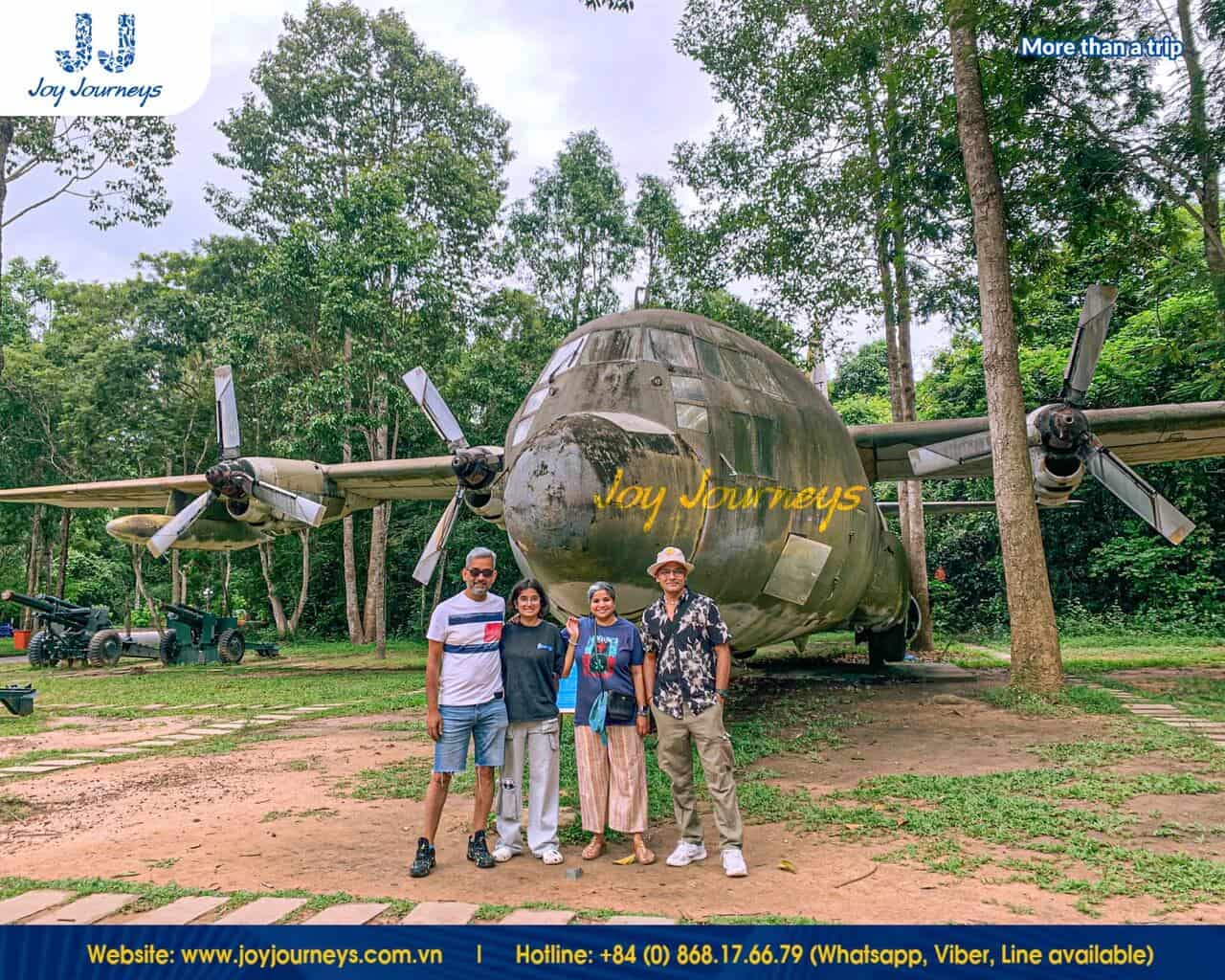 discover history cu chi tunnels