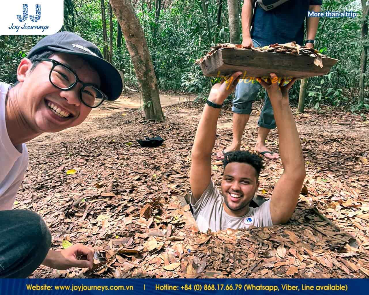 guide cu chi tunnels