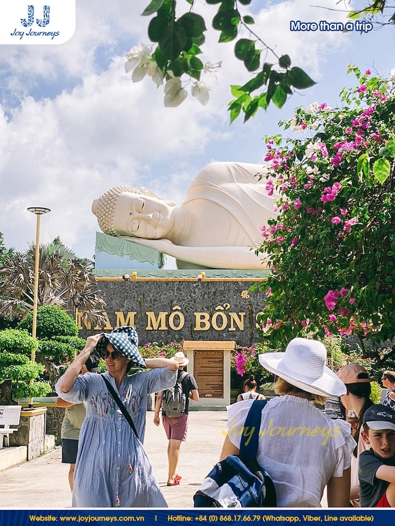 Statues and Artwork