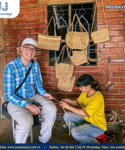 4-Day Package Tour: Cai Rang 'The Biggest' Floating Market Mekong Delta + Cu Chi Tunnels + Saigon Walking + Foodie By Night Motorbike Tour