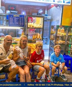 4-Day Package Tour: Cai Rang 'The Biggest' Floating Market Mekong Delta + Cu Chi Tunnels + Saigon Walking + Foodie By Night Motorbike Tour