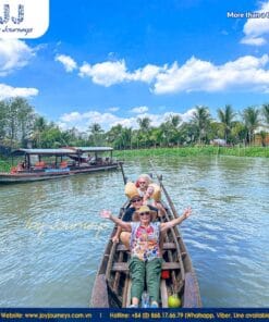 4-Day Package Tour: Cai Rang 'The Biggest' Floating Market Mekong Delta + Cu Chi Tunnels + Saigon Walking + Foodie By Night Motorbike Tour