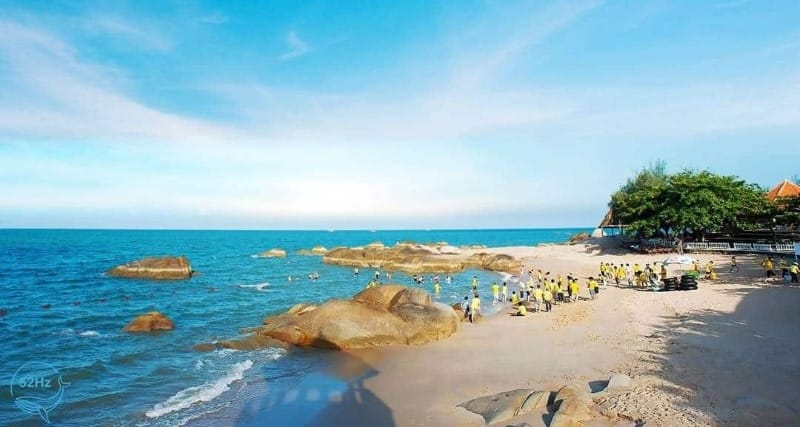 Long Hai beach: The Quieter Local Alternative